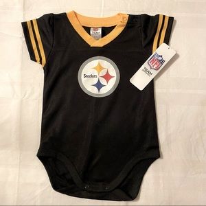 NWT NFL Pittsburgh Steelers baby onesie, size 12 mths